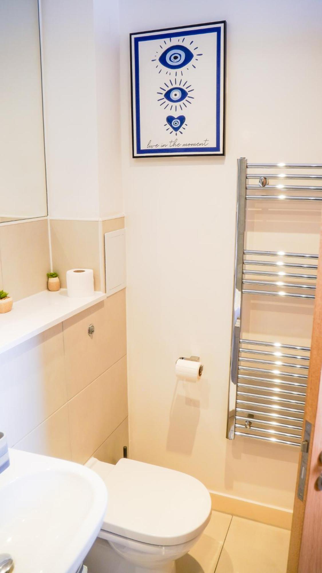 Manchester City Centre Apt With Balcony & Free Parking - Including Free 1-Hour Early Check-In For Bookings In June, Justeat Voucher For 2-Night Stays Minimum! Exterior photo