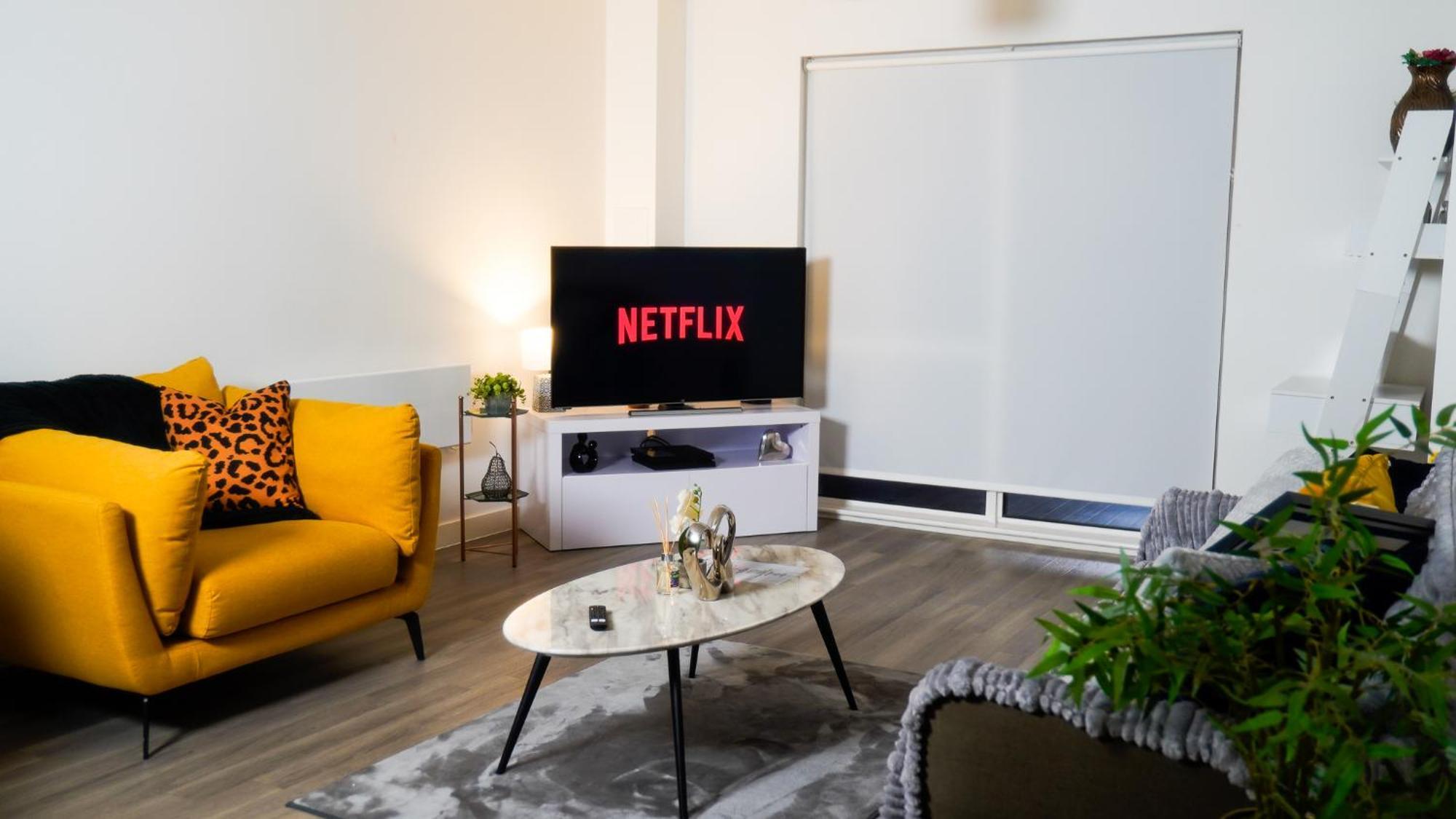 Manchester City Centre Apt With Balcony & Free Parking - Including Free 1-Hour Early Check-In For Bookings In June, Justeat Voucher For 2-Night Stays Minimum! Exterior photo