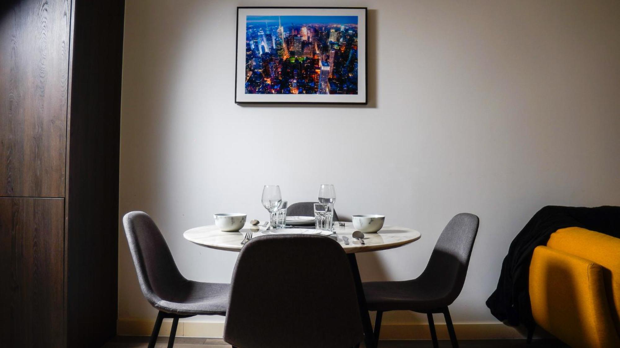 Manchester City Centre Apt With Balcony & Free Parking - Including Free 1-Hour Early Check-In For Bookings In June, Justeat Voucher For 2-Night Stays Minimum! Exterior photo